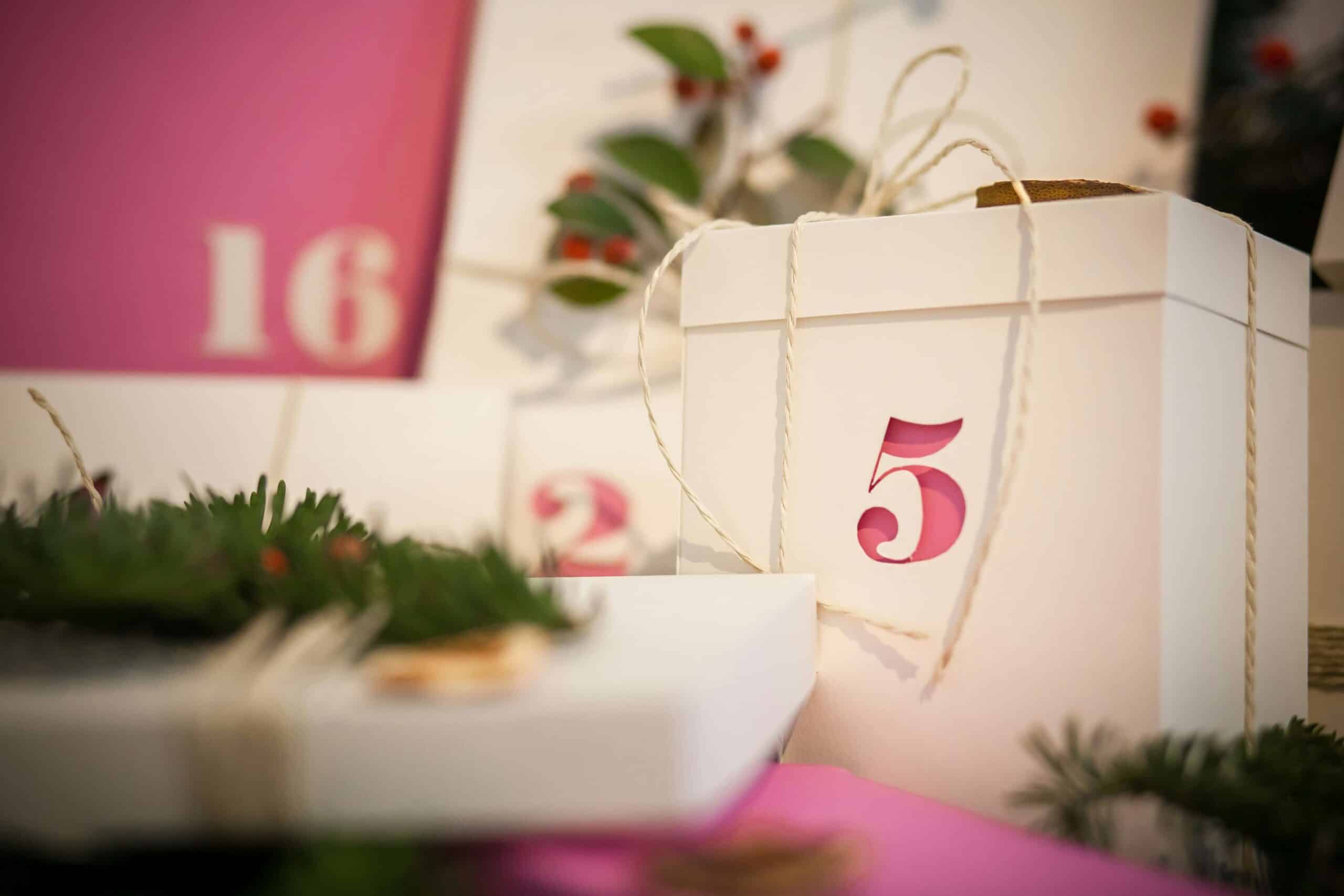 Adventskalender Schachteln schick rosa weiß